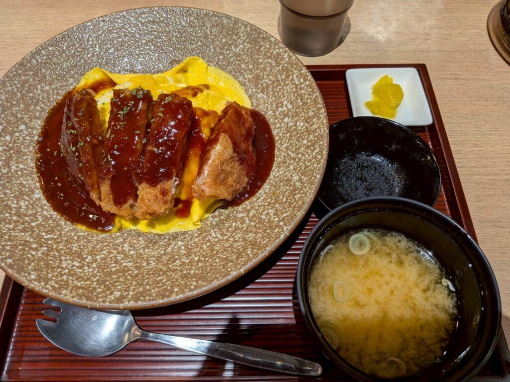 福福茶屋のボルガライス