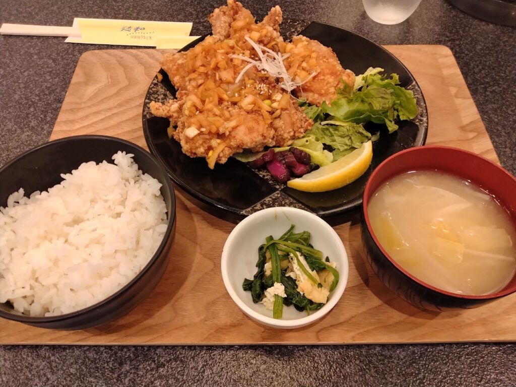 kitchen味彩の香味たれ定食