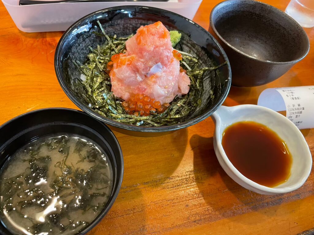 那珂湊おさかな市場の海鮮丼