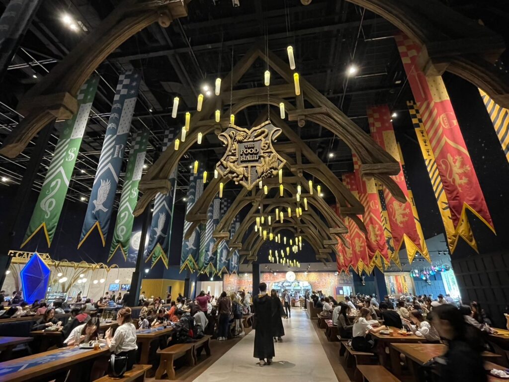 スタジオツアー東京　フードホールの外観