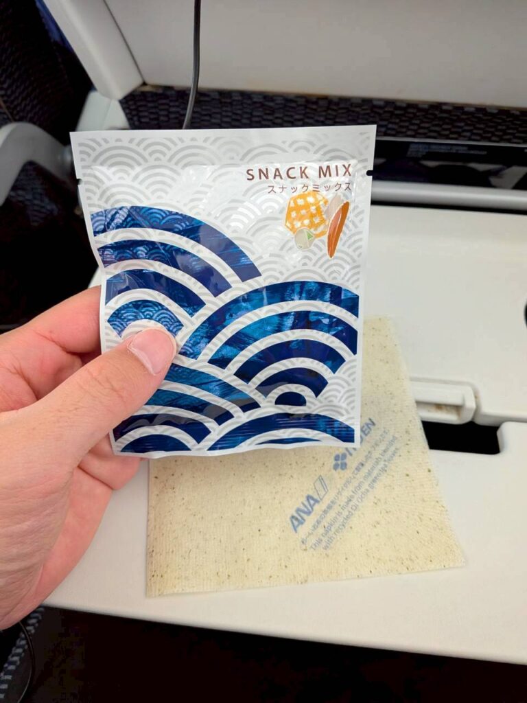 ANA　ミラノ-羽田　スナック