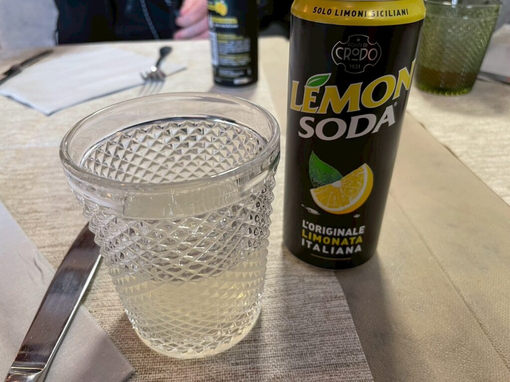 ベネチア　レモネード