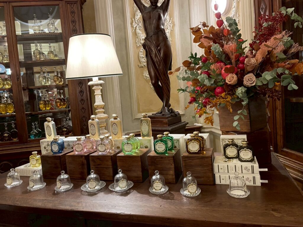 サンタマリアノヴェッラ薬局